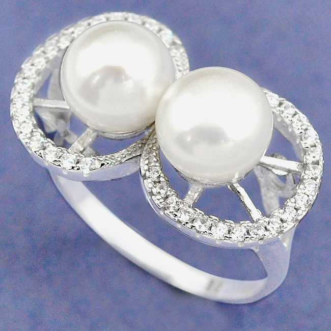 White Freshwater Pearl White Topaz Ring